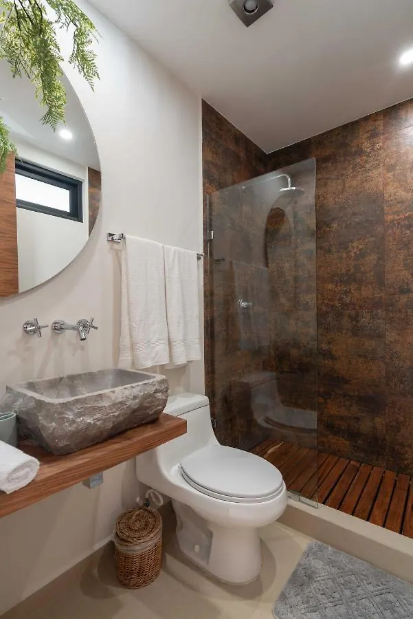Queen Bed Suite, Infinity Pool & Fast Wifi, Nespresso & Netflix Tulum