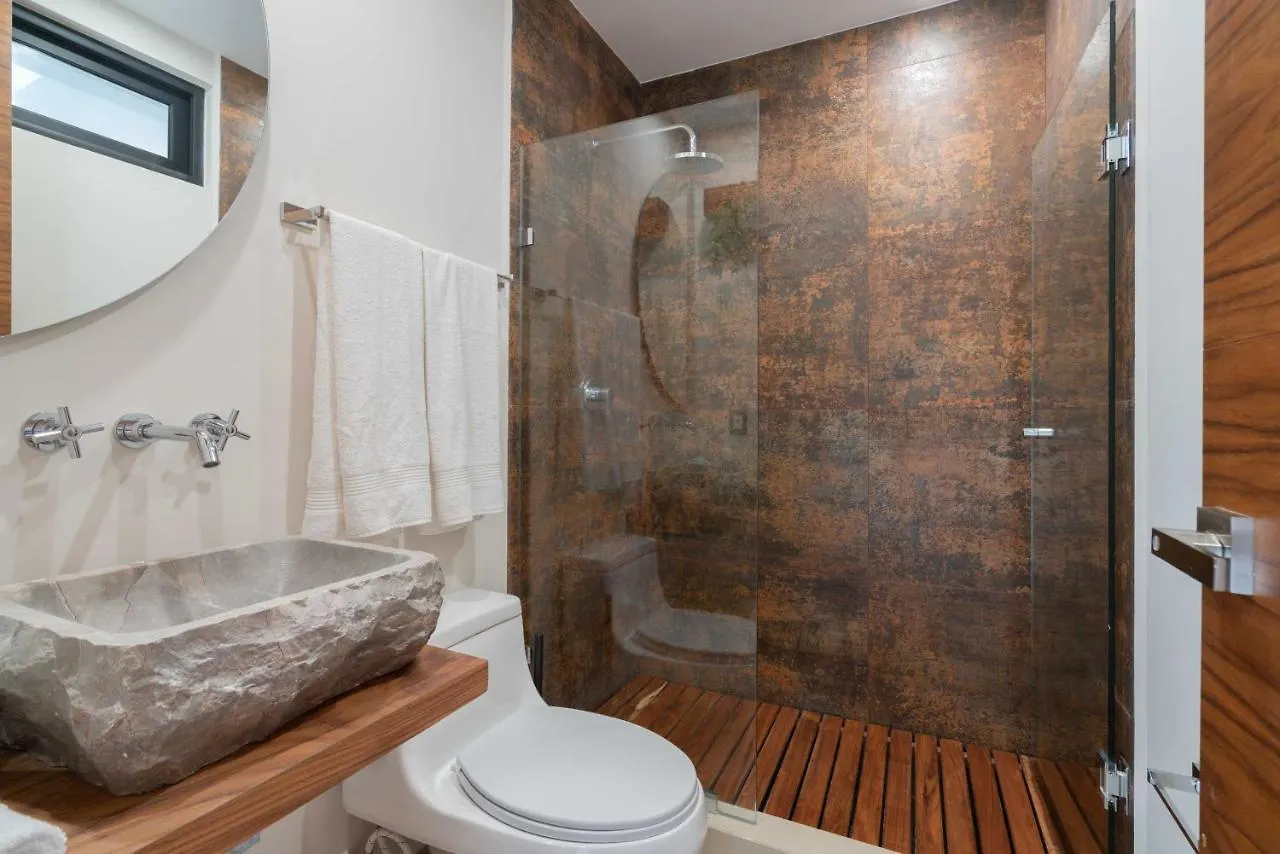 Queen Bed Suite, Infinity Pool & Fast Wifi, Nespresso & Netflix Tulum 0*,