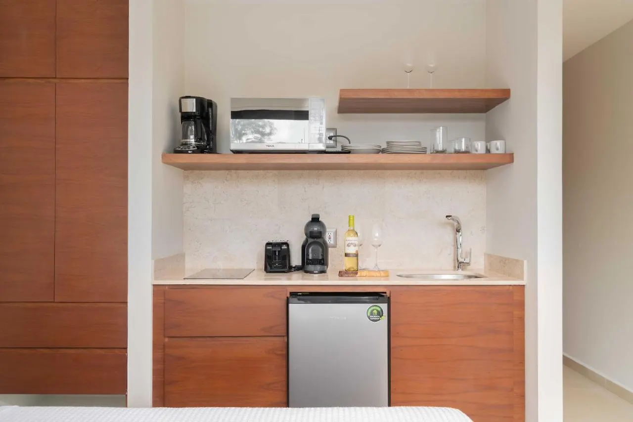 Queen Bed Suite, Infinity Pool & Fast Wifi, Nespresso & Netflix Tulum Mexiko