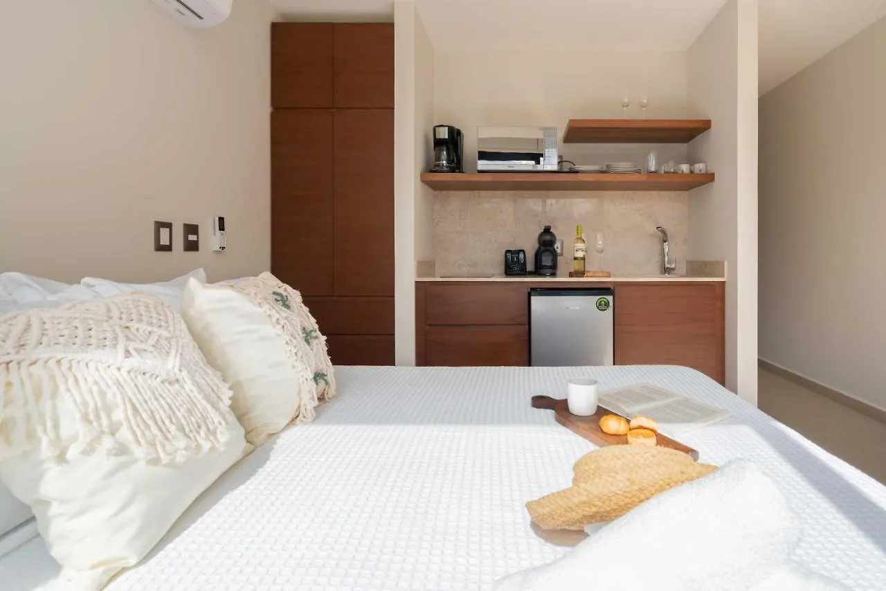 Queen Bed Suite, Infinity Pool & Fast Wifi, Nespresso & Netflix Tulum Lägenhet